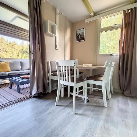 Avignon, joli chalet en campagne très proche de la ville Esterno foto