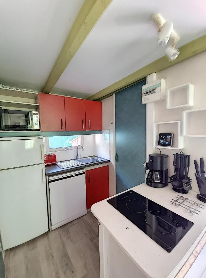 Avignon, joli chalet en campagne très proche de la ville Esterno foto